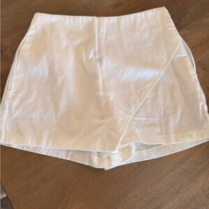 Forever 21 Cream Wrap Skorts